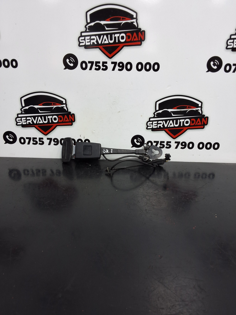 Pretensionere Volkswagen Touareg 2 (2010-2015) 3.0 Motorina 2010, DREAPTA FATA / 7P0857755