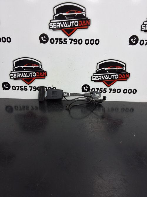 Pretensionere Volkswagen Touareg 2 (2010-2015) 3.0 Motorina 2010, DREAPTA FATA / 7P0857755