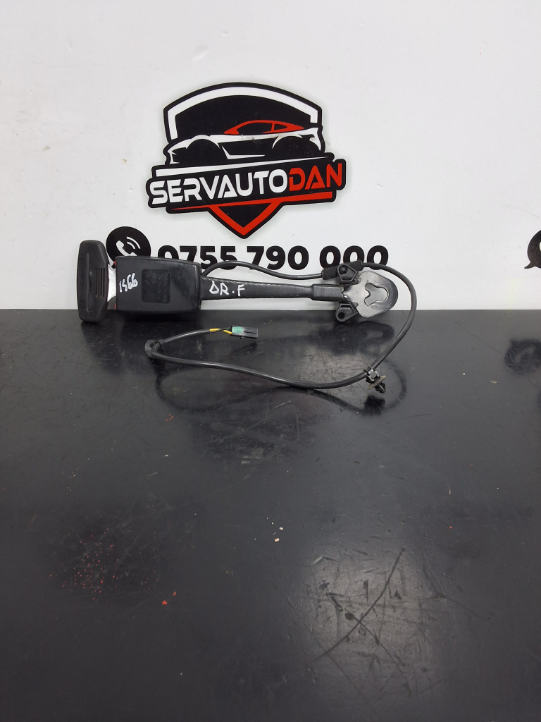 Pretensionere Volkswagen Touareg 2 (2010-2015) 3.0 Motorina 2008, 7P0857755