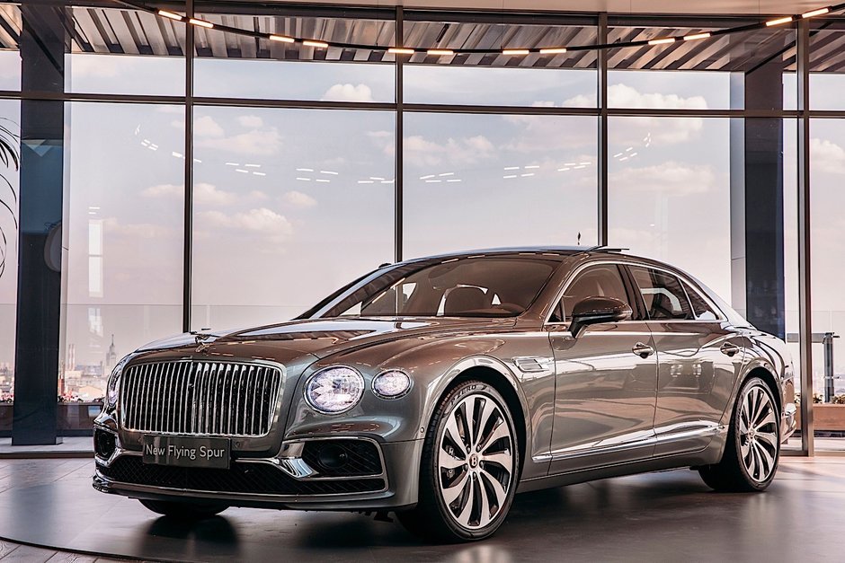 Prezentare Bentley Flying Spur in Rusia