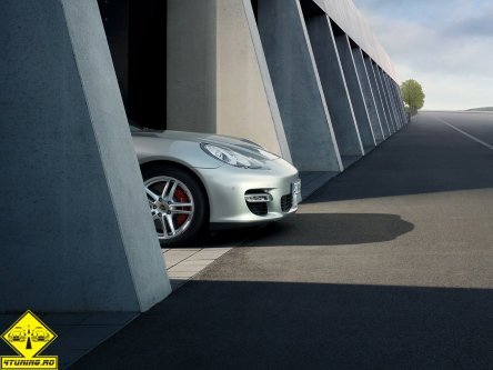 Prima aparitie a modelului Panamera Gran Turismo