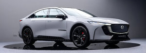 Prima Mazda6 cu propulsie electrica din istorie a primit o versiune sport. Noua varianta se lauda cu jante pe 19 inch si tapiterie din Alcantara