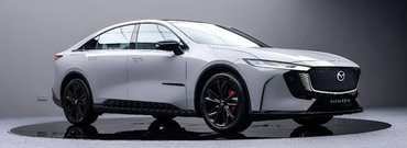 Prima Mazda6 cu propulsie electrica din istorie a primit o versiune sport. Noua varianta se lauda cu jante pe 19 inch si tapiterie din Alcantara