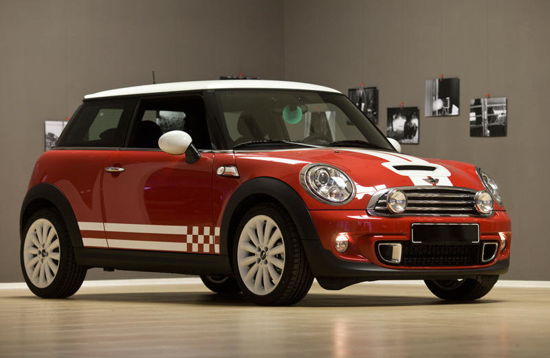 Primavara incepe cu doua noi modele speciale MINI Primavara incepe cu doua noi modele speciale MINI