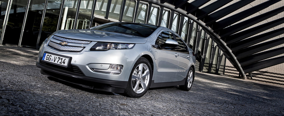 Primele autovehicule Chevrolet Volt din Franta au fost achizitionate de Ambasada SUA