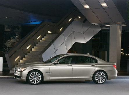 Primele fotografii cu noul BMW Seria 7 Primele fotografii cu noul BMW Seria 7