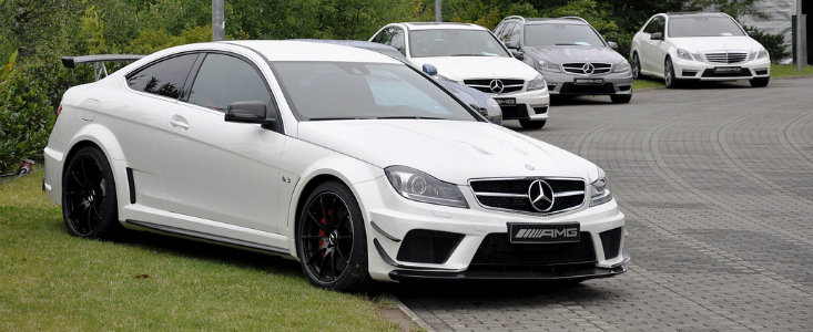 Primele imagini cu Mercedes C63 AMG Coupe Black Series in versiunea extrema Primele imagini cu Mercedes C63 AMG Coupe Black Series in versiunea extrema