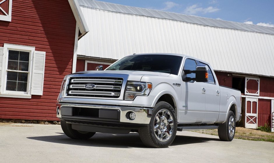 Primele imagini cu noul Ford F150 Primele imagini cu noul Ford F150
