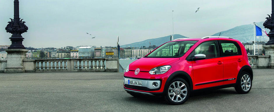 Primele imagini cu Volkswagen Cross Up!