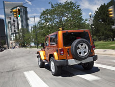 Primele poze cu noul Jeep Wrangler 2011