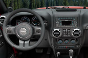 Primele poze cu noul Jeep Wrangler 2011
