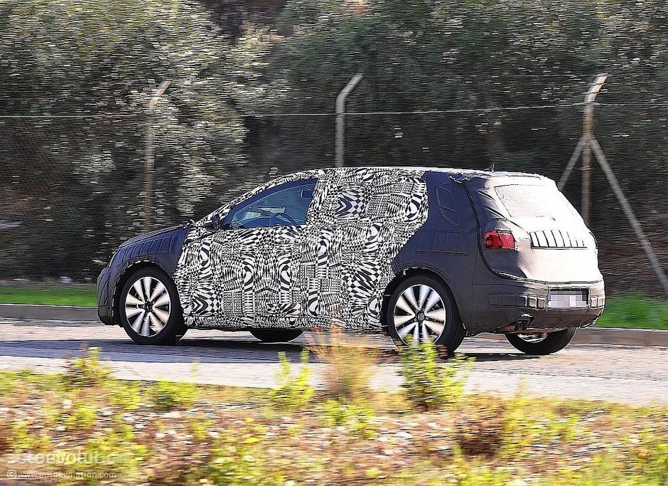 Primele poze cu Volkswagen Golf VII care va aparea in 2013 Primele poze cu Volkswagen Golf VII care va aparea in 2013