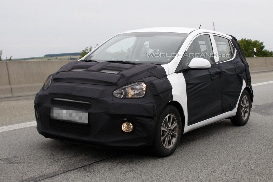 Primele poze spion cu noul Hyundai i10 Primele poze spion cu noul Hyundai i10