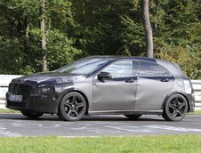 Primele poze spion cu viitorul Mercedes A-Class AMG