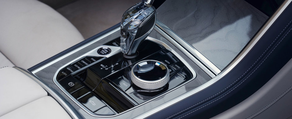 Primul BMW Seria 8 cu tractiune integrala si motor diesel a primit o noua versiune. Bavarezii au publicat acum primele imagini si detalii oficiale despre noua masina Primul BMW Seria 8 cu tractiune integrala si motor diesel a primit o noua versiune. Bavarezii au publicat acum primele imagini si detalii oficiale despre noua masina