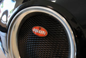 Primul Bugatti Veyron este de vanzare