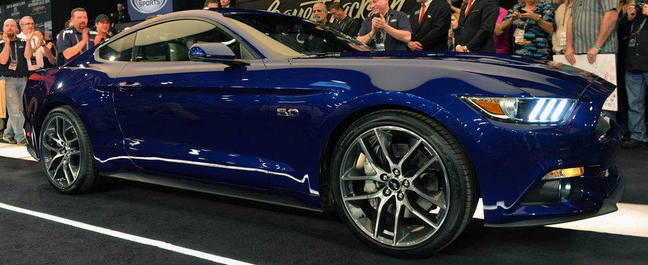 Primul exemplar Ford Mustang 2015, vandut la licitatie pentru o suma fabuloasa Primul exemplar Ford Mustang 2015, vandut la licitatie pentru o suma fabuloasa