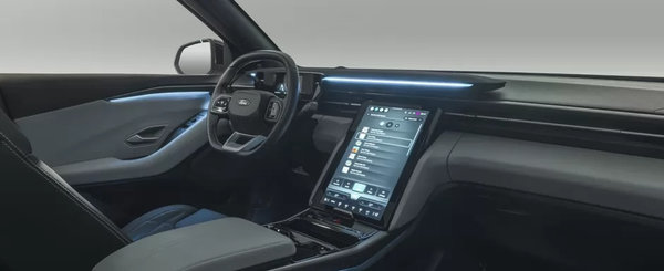 Primul Ford Explorer electric din istorie a debutat oficial. Cel mai nou SUV din gama americanilor are un display glisant de 15.0 inch si e construit pe platforma lui Volkswagen ID.4. Cat costa in Romania