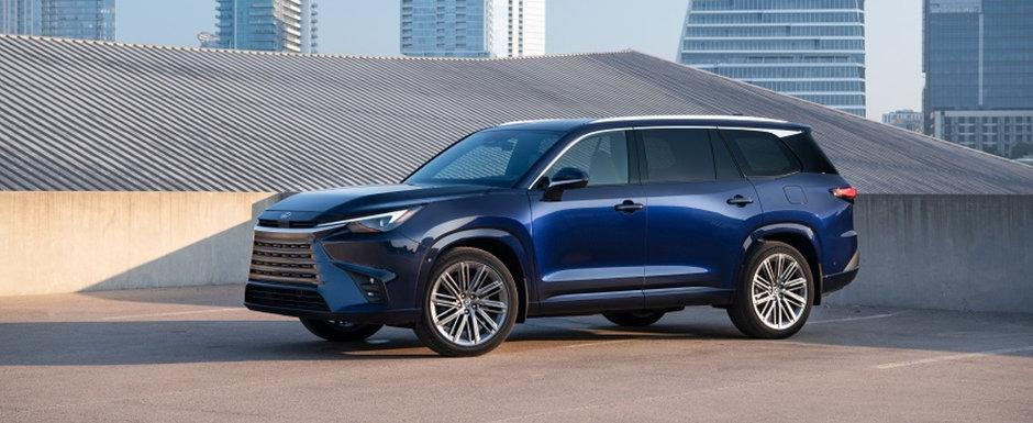 Primul Lexus TX din istorie a debutat oficial. Cel mai nou model al japonezilor masoara nu mai putin de 5.17 metri in lungime si ofera pana la 406 cai sub capota. Cat costa Primul Lexus TX din istorie a debutat oficial. Cel mai nou model al japonezilor masoara nu mai putin de 5.17 metri in lungime si ofera pana la 406 cai sub capota. Cat costa