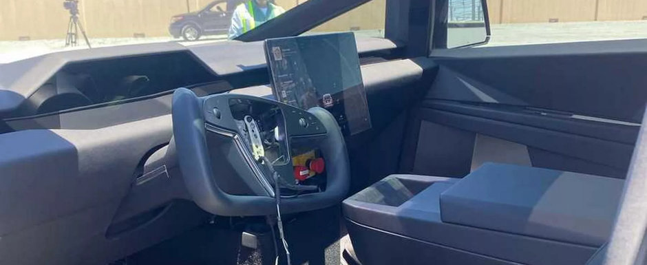 Primul pick-up de la Tesla a debutat oficial si e diferit de tot ce ai vazut la viata ta. Americanii au publicat acum prima fotografie oficiala de la interiorul noului Cybertruck