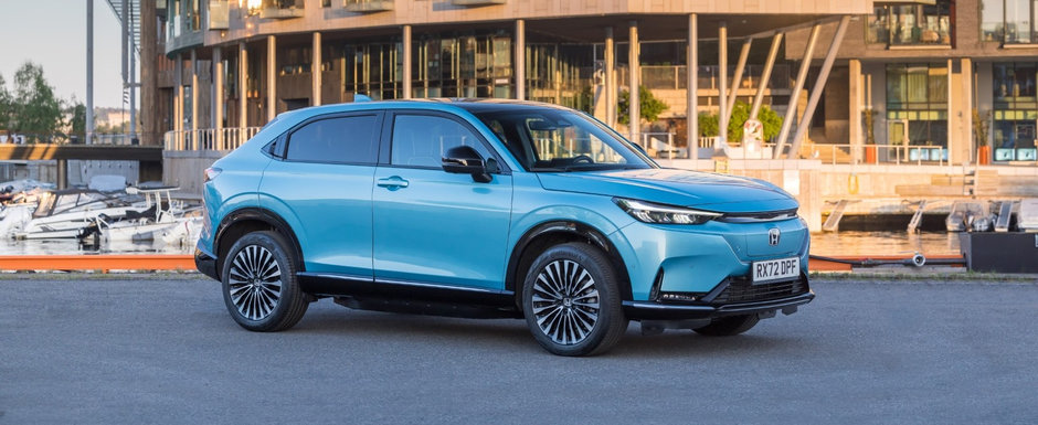 Primul SUV cu propulsie electrica de la Honda a debutat oficial. Noul e:Ny1 are 204 cai sub capota si un display de 15.1 inch in cabina. Cat costa Primul SUV cu propulsie electrica de la Honda a debutat oficial. Noul e:Ny1 are 204 cai sub capota si un display de 15.1 inch in cabina. Cat costa