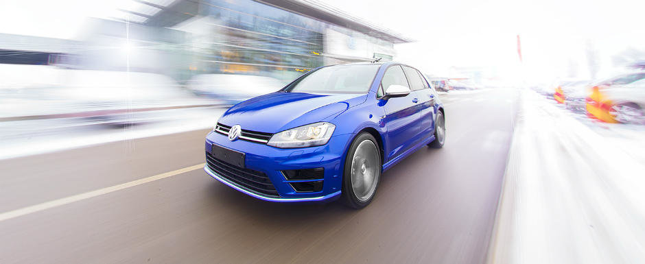 Primul Volkswagen Golf R vandut in Romania a fost livrat de MIDOCAR