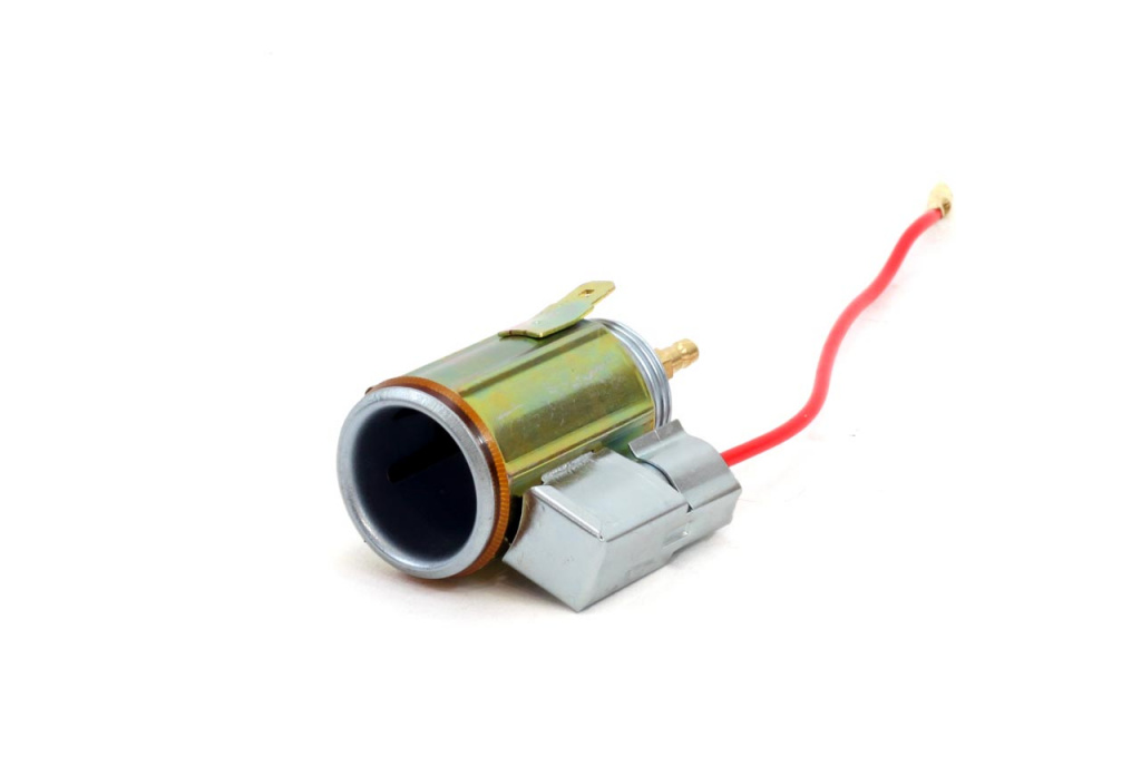 Priză Brichetă Cu Lumină 12v Cli-02 Amio 01259