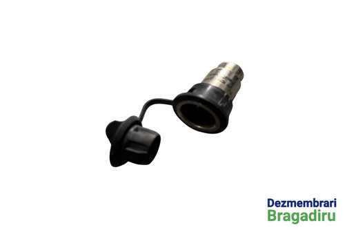 Priza 12V Ford Focus 2 [2004 - 2008] wagon 5-usi 1.8 MT (125 hp)