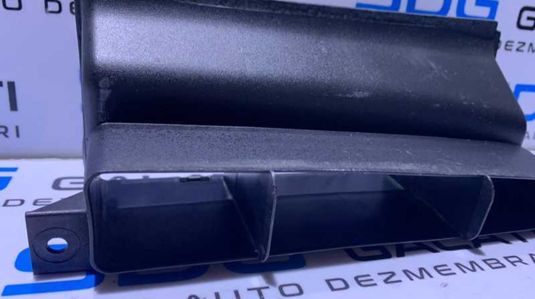 Priza Deflector Difuzor Captare Aer VW Caddy 2004 - 2020 Cod 1K0805971C