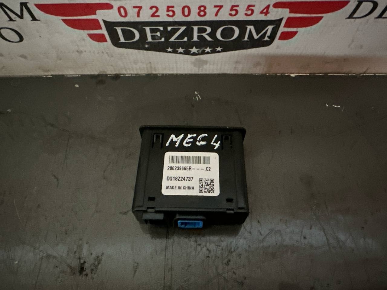 Priza USB 280239665R Renault Megane IV Sedan 1.2 Tce 130 cai