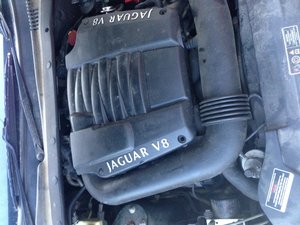 Problema Jaguar S Type 4.0 V8, calculatorul??