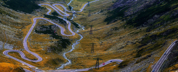 Profita de weekend si urca Transfagarasanul. De luni, cel mai frumos drum din lume se INCHIDE pana la vara