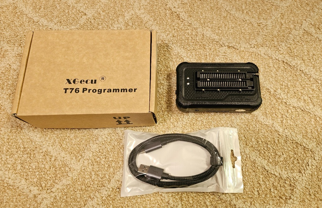Programator memorii XGECU T76 EEPROM NOR NAND EMMC MCU GAL