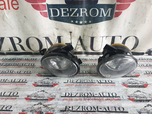 Proiectoare ceata stanga / dreapta VW Touran I cod piesa : 5K0941699 / 5K0941700