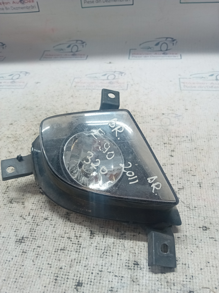 Proiectoare dreapta BMW E90 2011