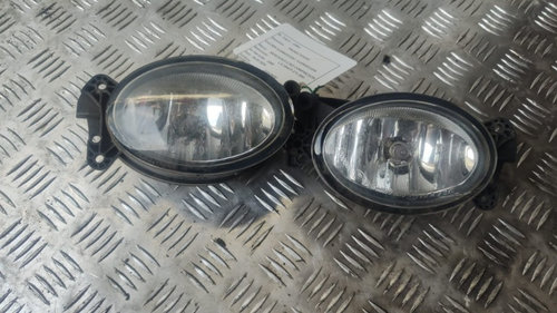 Proiectoare Mercedes C-Klass W204 1.8 benzina cod motor M271950,an 2008 cod A1698201556 / A169820165...