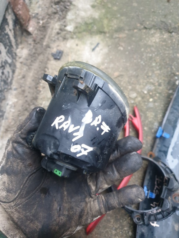 Proiectoare Toyota Rav 4 2006-2010
