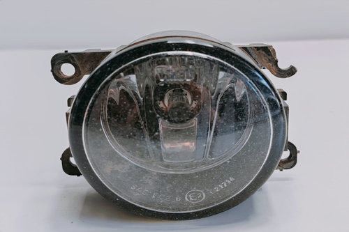 Proiector Ceata Cu mic defect 8200074008 Dacia Duster