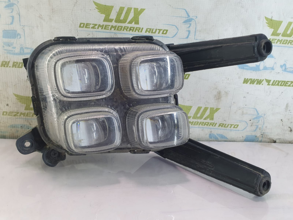 Proiector ceata dreapta 92202-f1100 Kia Sportage 4 [2016 - 2020] 2.0 crdi D4HA