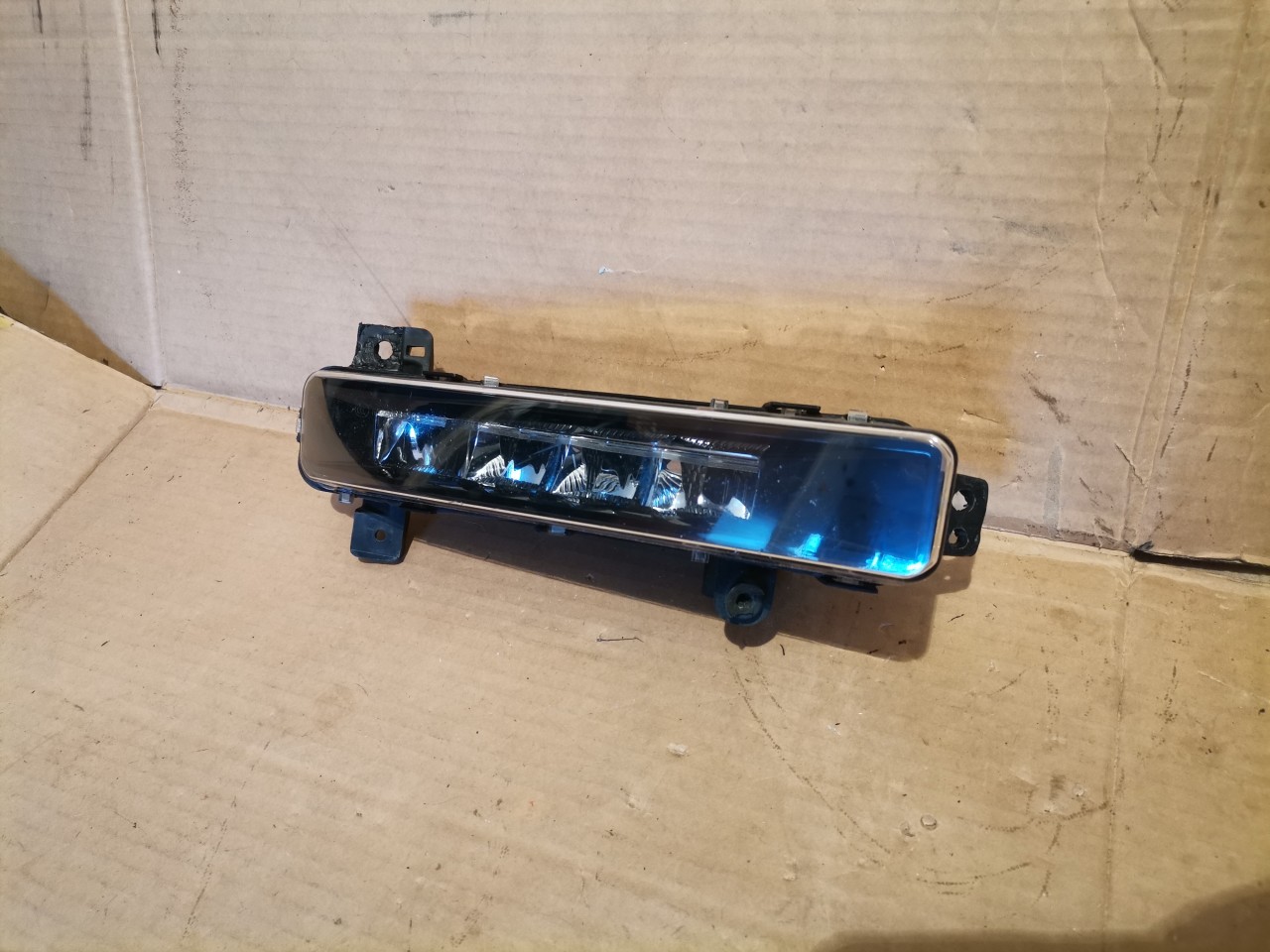 Proiector ceata dreapta BMW Seria 7 G11 G12 (2016-2019) cod 89250243