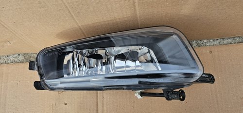 Proiector ceata dreapta fata Vw Sharan 7N 2011 2012 2013 2014 2015 2016