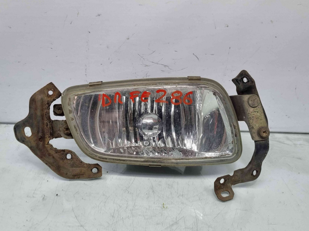 Proiector ceata dreapta MITSUBISHI Shogun II [Fabr 2002-2014] OEM