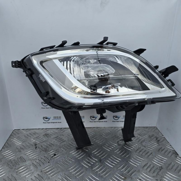 Proiector ceata dreapta Opel Astra J 2009-2012 190921012