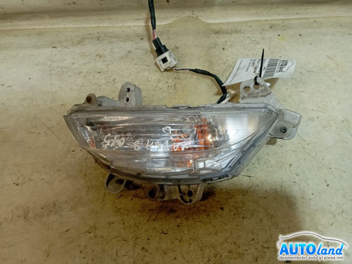 Proiector Ceata Dreapta Semnalizare Bara Fata Mazda 3 Berlina 2013