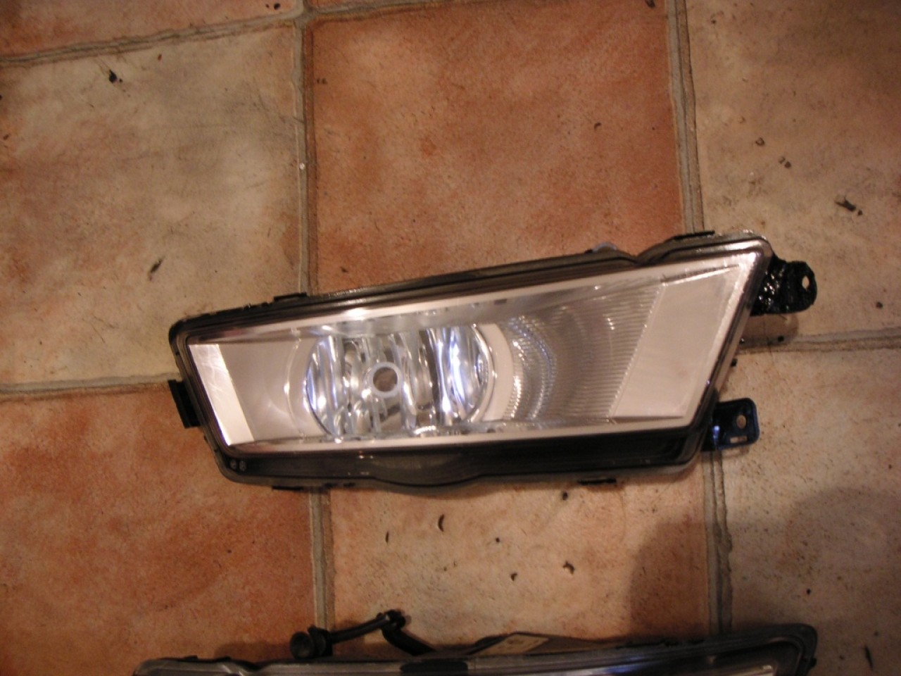 Proiector ceata dreapta Skoda Rapid 2012-2015