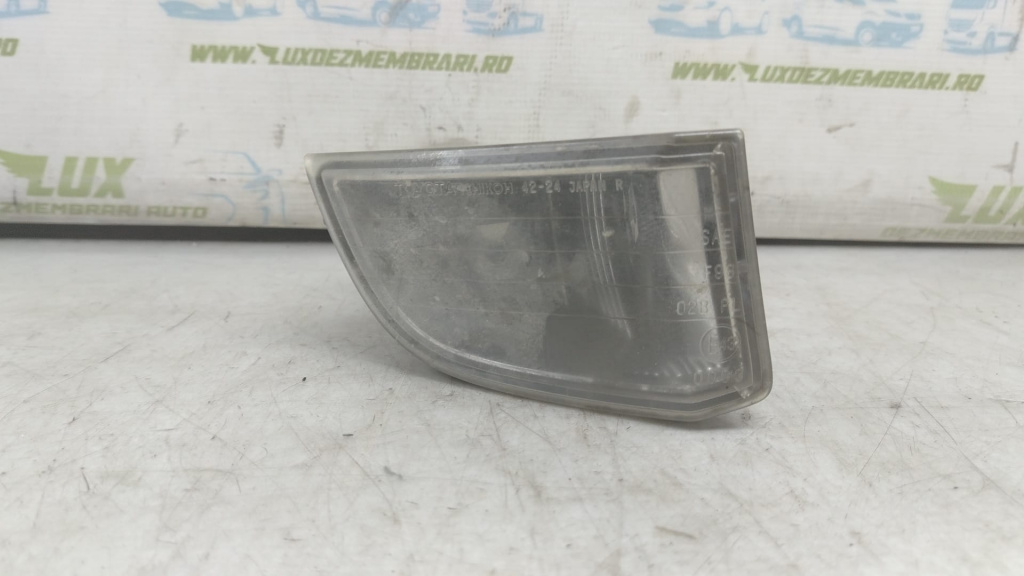 Proiector ceata e430003 Toyota Rav 4 2 [facelift] [2003 - 2006]