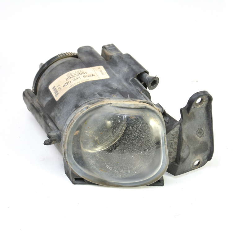 Proiector Ceata / Far Ceata Audi A6 (4B, C5) 1997-2005 Stanga 4B0941699A, 4B0 941 699 A, 4B0 941 699, 4B0941699, 89303051 Valeo