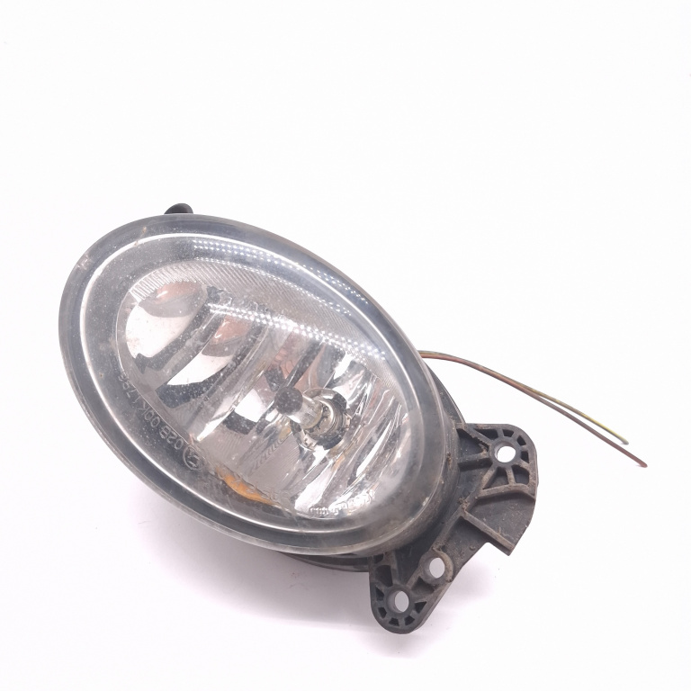 Proiector Ceata / Far Ceata Mercedes-Benz Cls (C219) 2004-2010 Cls 500 (219.375) M 113.967 Benzina Dreapta A1698201656, 1305300449, 1305230181, 0305077002, Zgs004, E102B00K1796, 03A136824 Automotive Lighting
