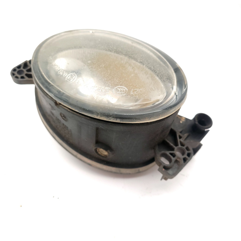 Proiector Ceata / Far Ceata Mercedes-Benz E-Class (W211) 2002-2009 Stanga A1698201556, 1698201556, 0305077001, 1305610004, 02B00K1796, E102B00K1796, Zgs006, 1090027 Al