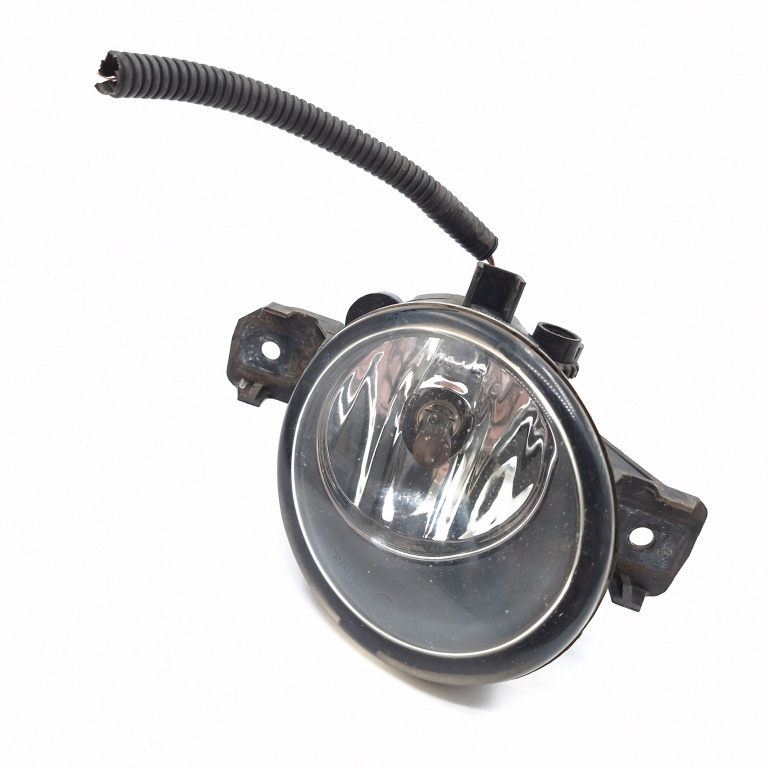 Proiector Ceata / Far Ceata Renault Clio 3 2005-2012 1.6 16V (Br05, Br0B, Br0Y, Br15, Br1J, Br1M, Br1Y, Cr0B...) K4M 800 Benzina Stanga 8200002469, 89201772, H116421 Valeo